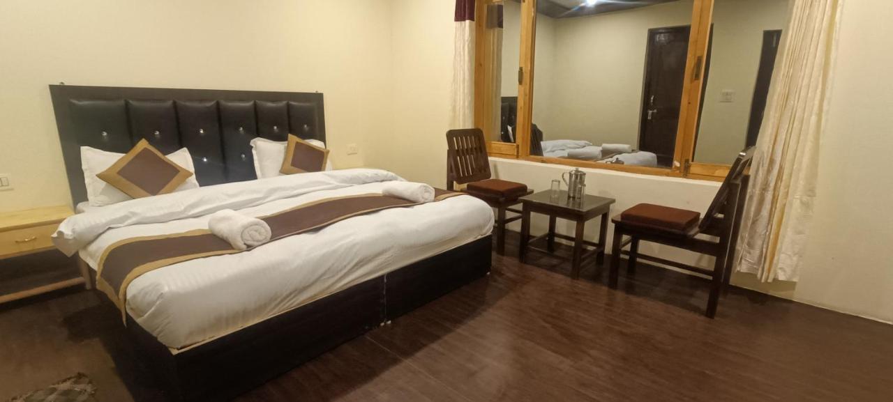 Zlatan Guest House Лех Екстериор снимка