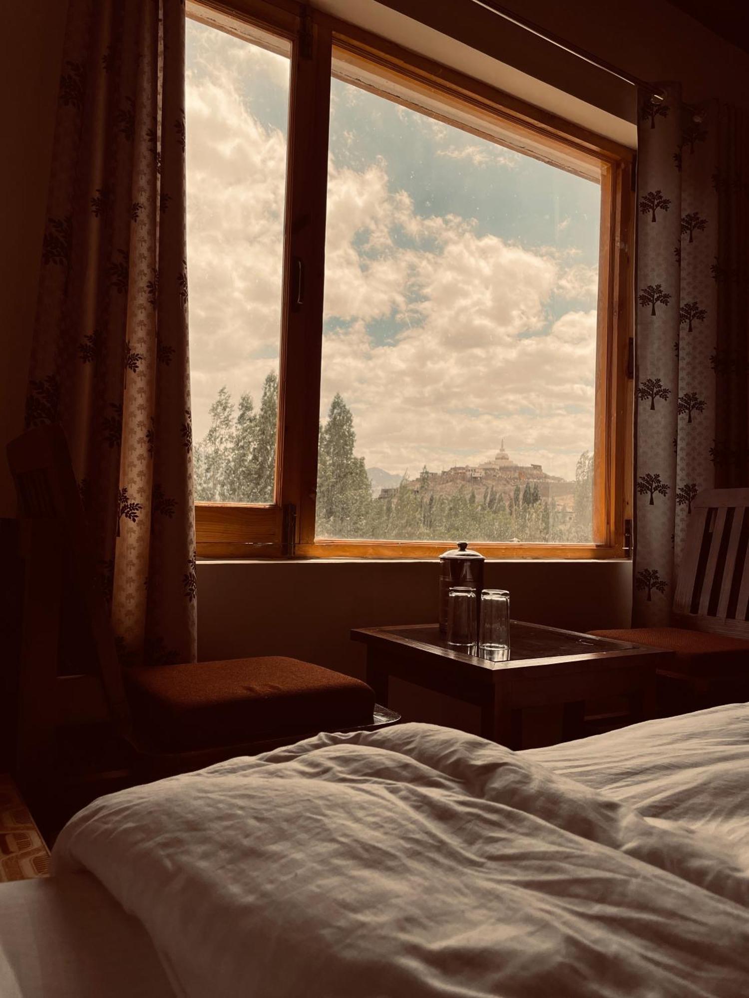 Zlatan Guest House Лех Екстериор снимка